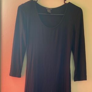 Long sleeve solid midi dress